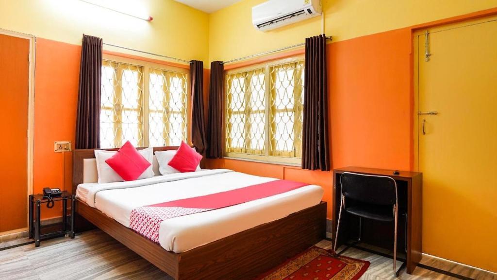 Hotel Galaxy Inn Колката Екстериор снимка